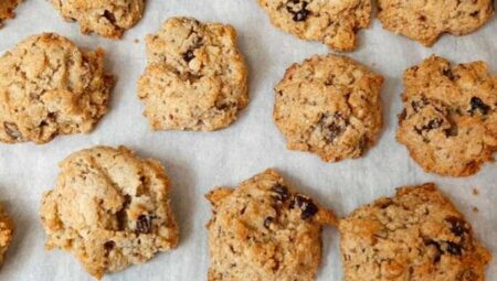 Paleo Almond Date Cookies