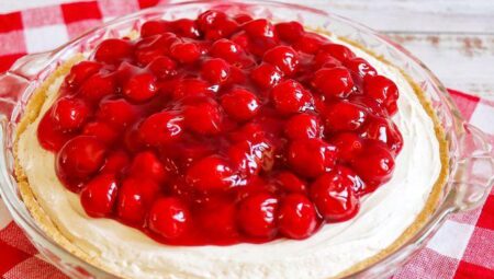 No-Bake Cherry Cheese Pie