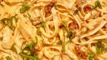 Creamy Sun-Dried Tomato and Basil Pasta