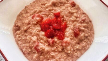 Strawberries and Cream Oatmeal