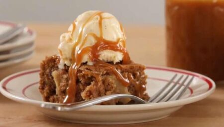 Fresh Apple Walnut Cake