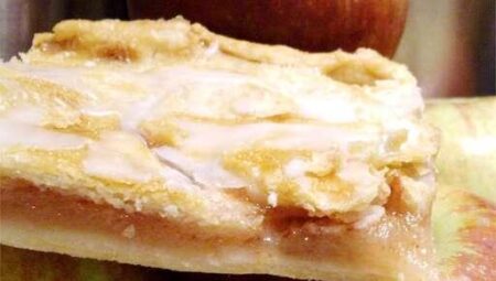 Danish Pastry Apple Bars