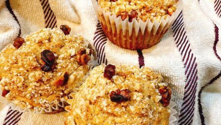 Applesauce Muffins